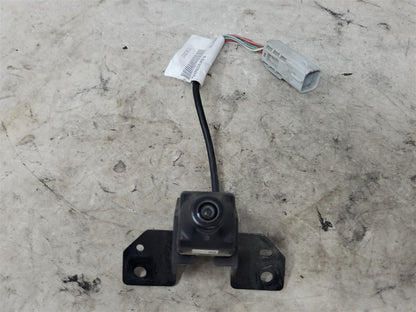 2013 CAMARO OEM REAR VIEW CAMERA 22767362 33838 - image 1