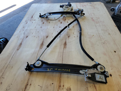 2013 CAMARO LH DOOR WINDOW REGULATOR & MOTOR 33854 - image 12