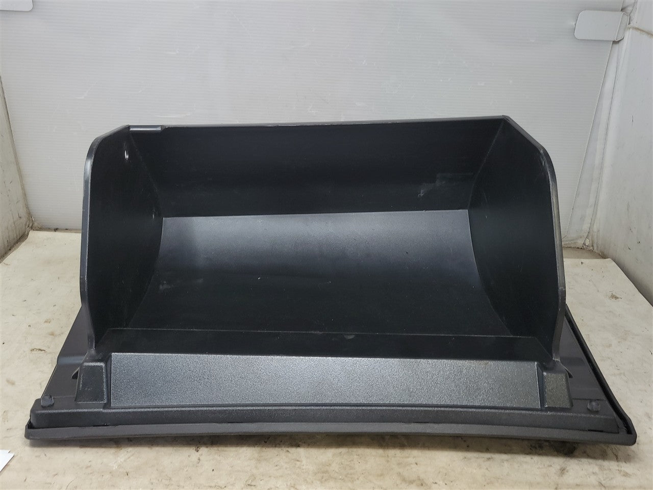 2013 CAMARO PASSENGER DASH GLOVE BOX 22943366 33855 - image 3