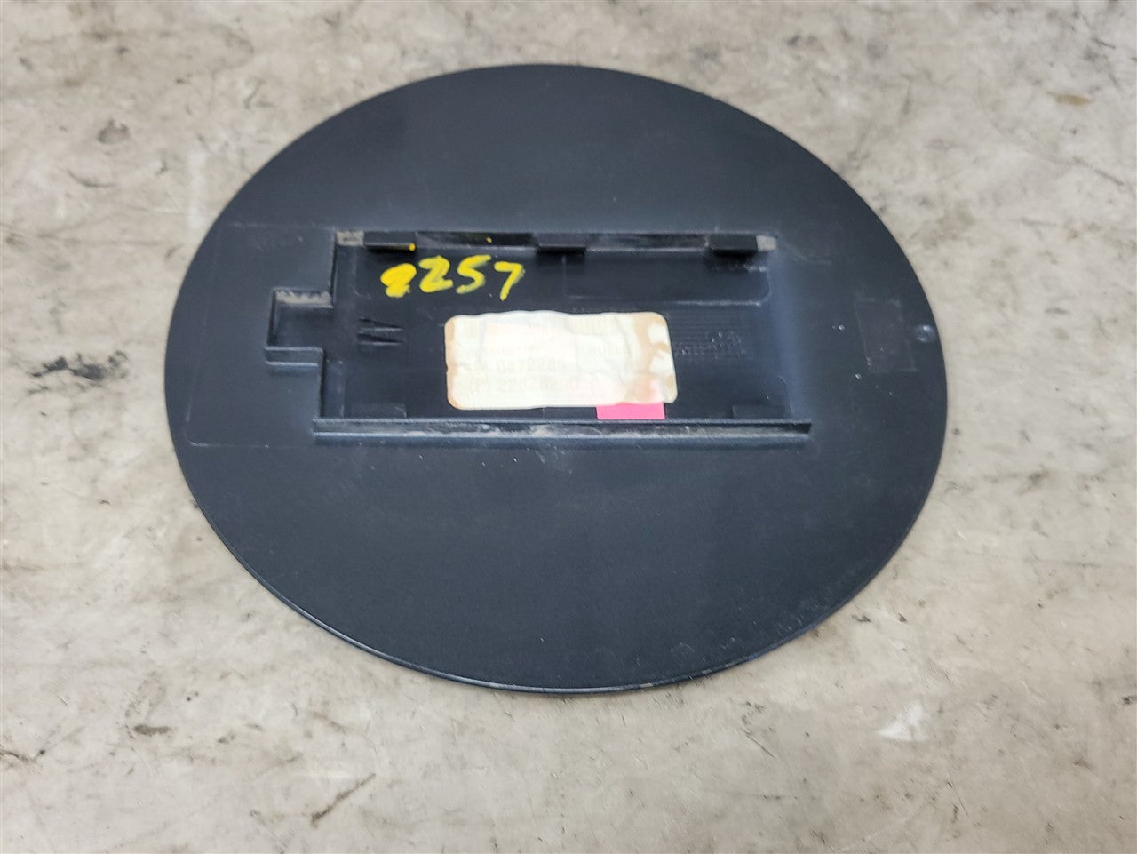 2013 CAMARO GAS TANK FUEL DOOR GRAY GLJ 22978397 33859 - image 6