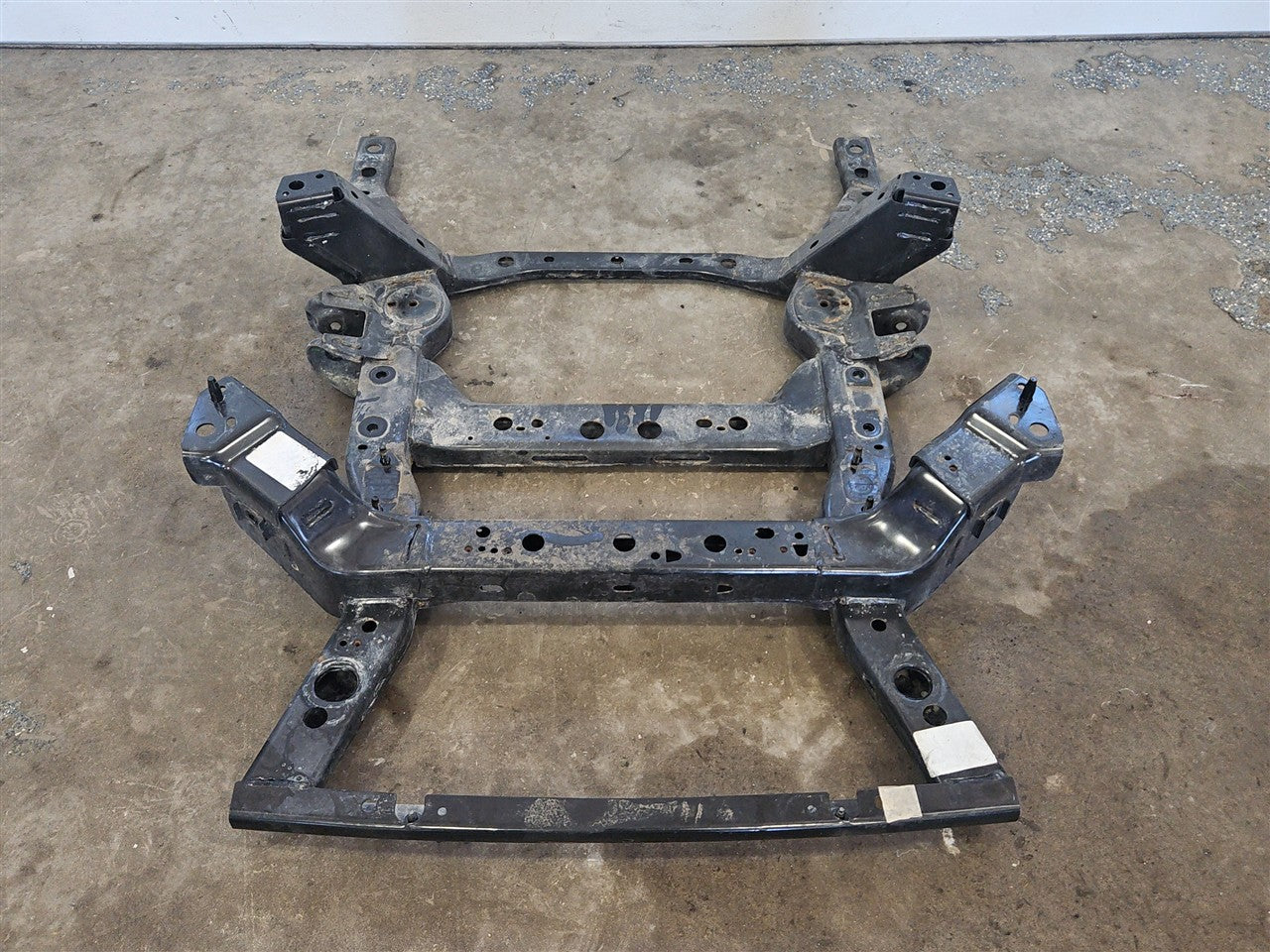 2013 CAMARO SS FRONT ENGINE SUSPENSION CRADLE 33865 - image 1