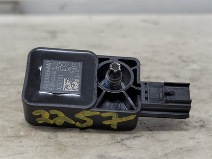 2013 CAMARO OEM CRASH SENSOR 13502341 33870 - image 2