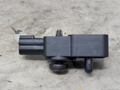 2013 CAMARO OEM CRASH SENSOR 13502341 33870 - image 4