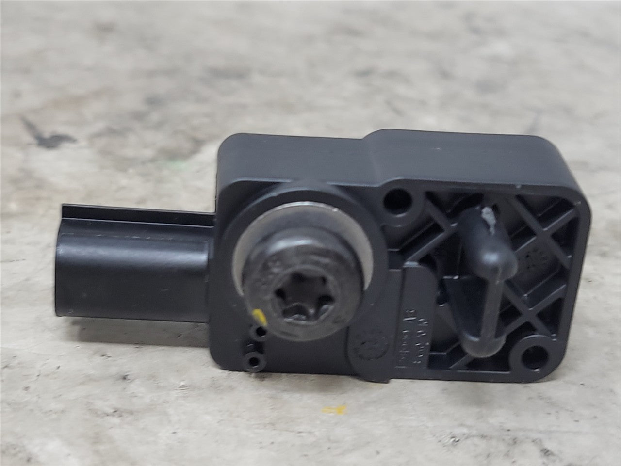 2013 CAMARO OEM CRASH SENSOR 13502341 33870 - image 6
