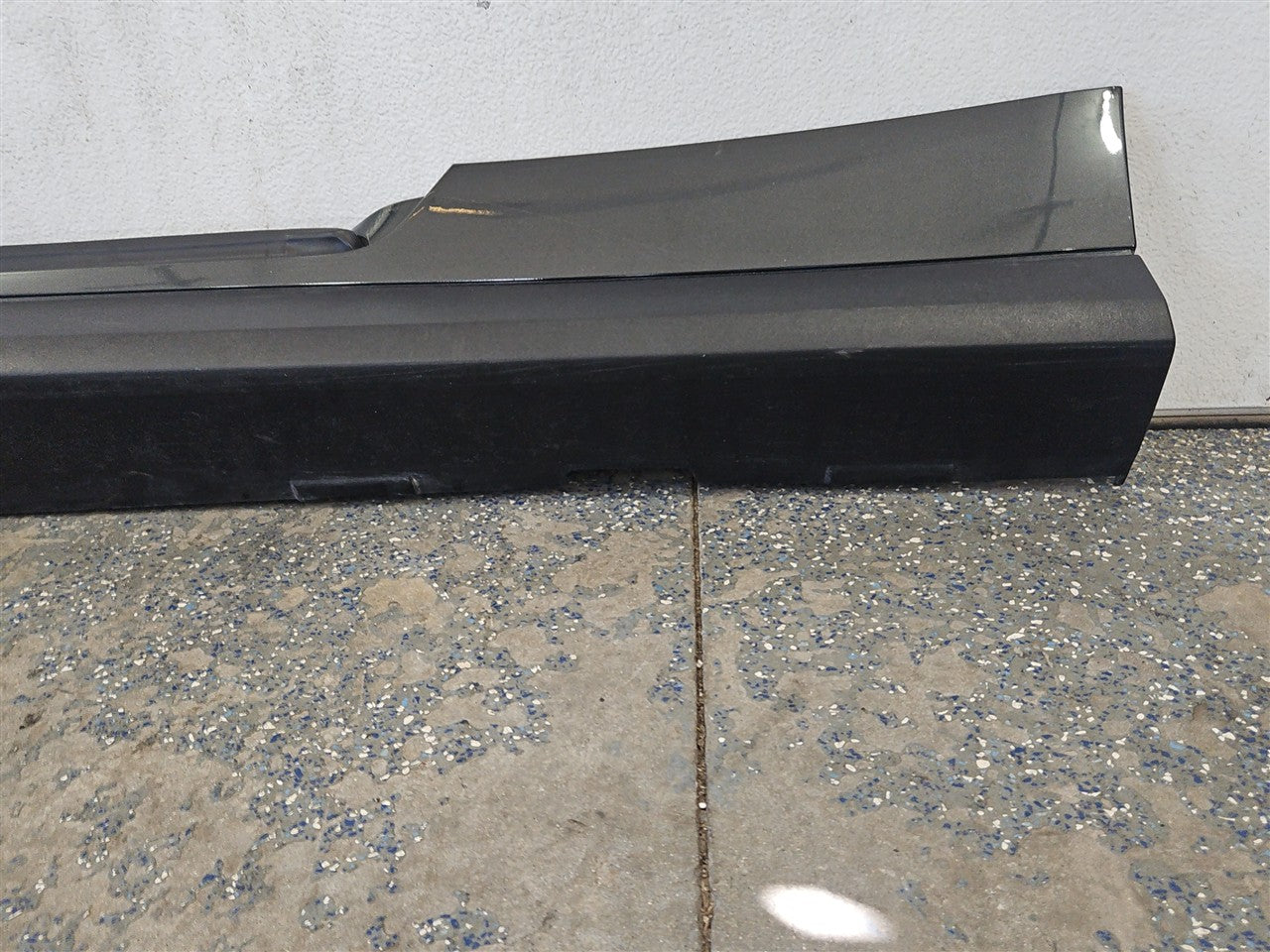 2013 CAMARO LH ZL1 ROCKER MOLDING GRAY GLJ 33871 - image 6