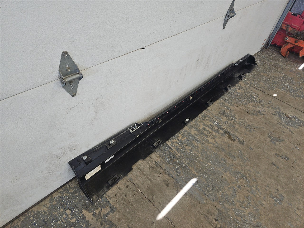 2013 CAMARO LH ZL1 ROCKER MOLDING GRAY GLJ 33871 - image 13