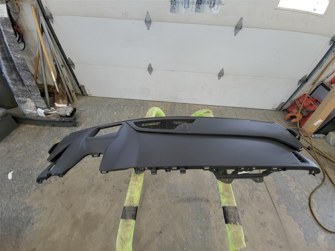 2016 CAMARO UPPER DASH PANEL & RH BAG 33881 - image 5
