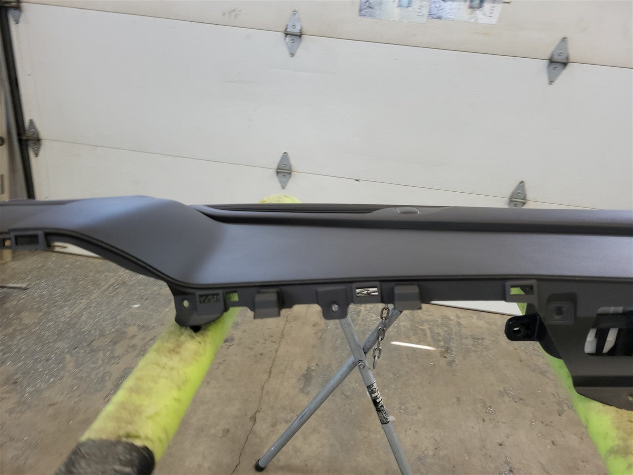 2016 CAMARO UPPER DASH PANEL & RH BAG 33881 - image 11