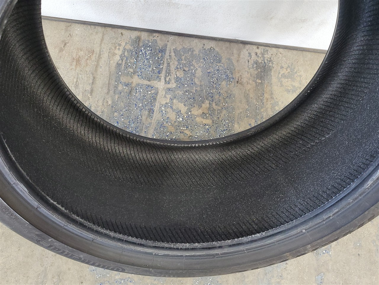 2021 CAMARO CONTINENTAL EXTREMECONTACT 305/30R20 33883 - image 2