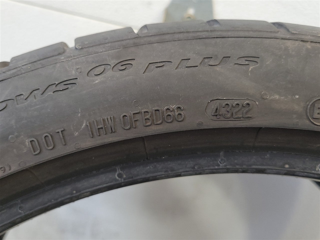 2021 CAMARO CONTINENTAL EXTREMECONTACT 305/30R20 33884 - image 7
