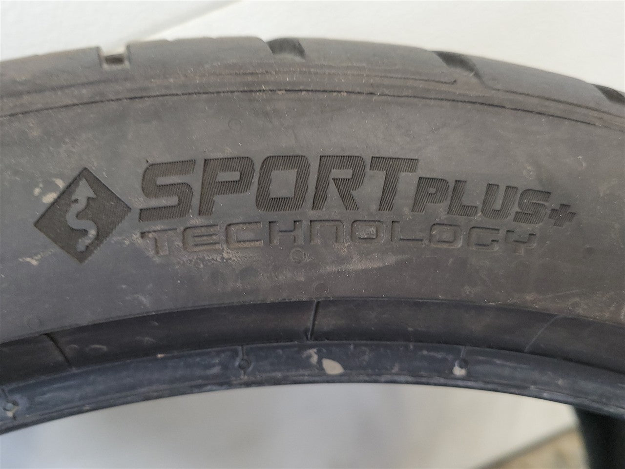 2021 CAMARO CONTINENTAL EXTREMECONTACT 305/30R20 33884 - image 9