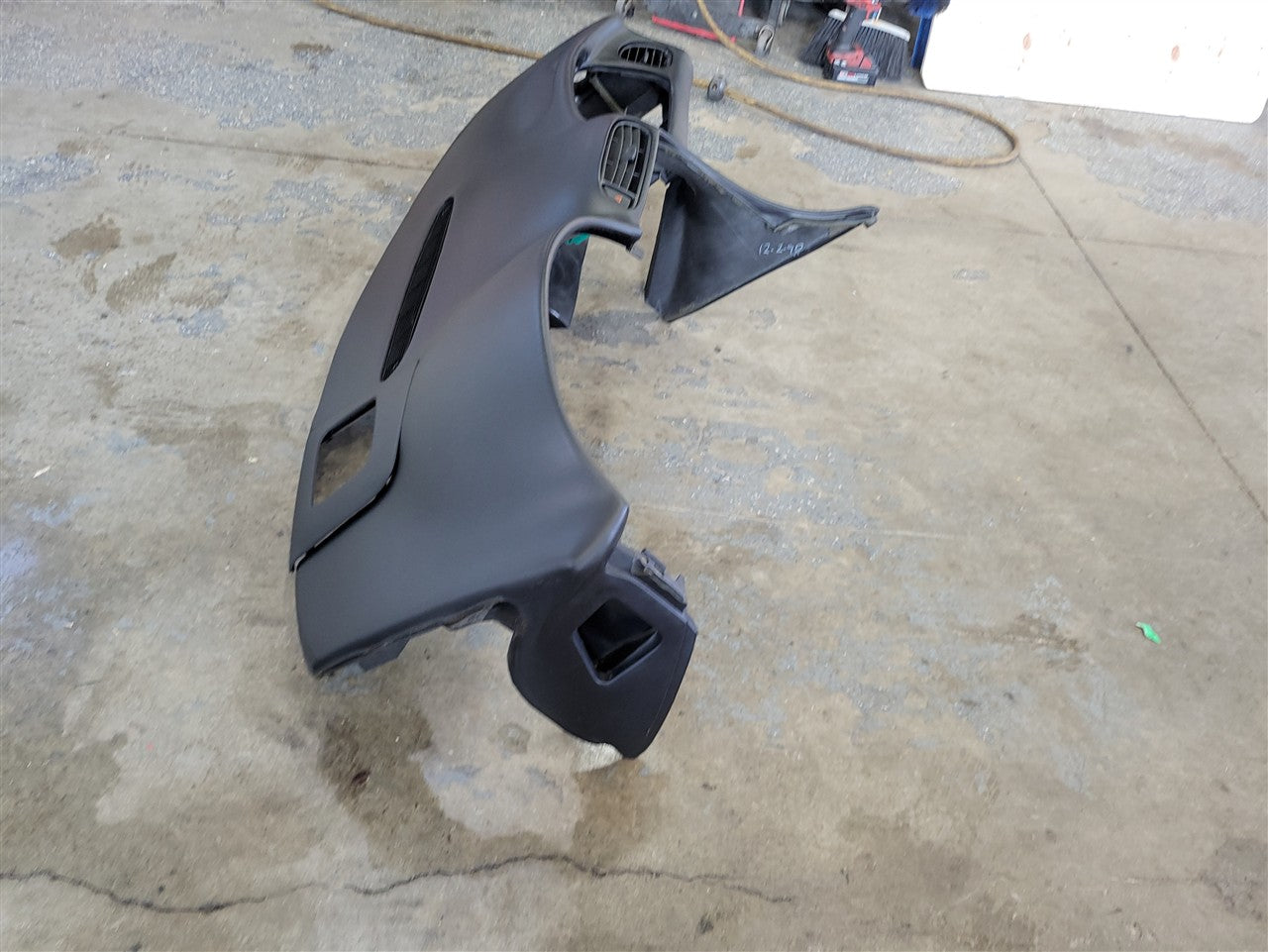 1999 CORVETTE UPPER DASH PANEL PAD BLACK 33889 - image 6