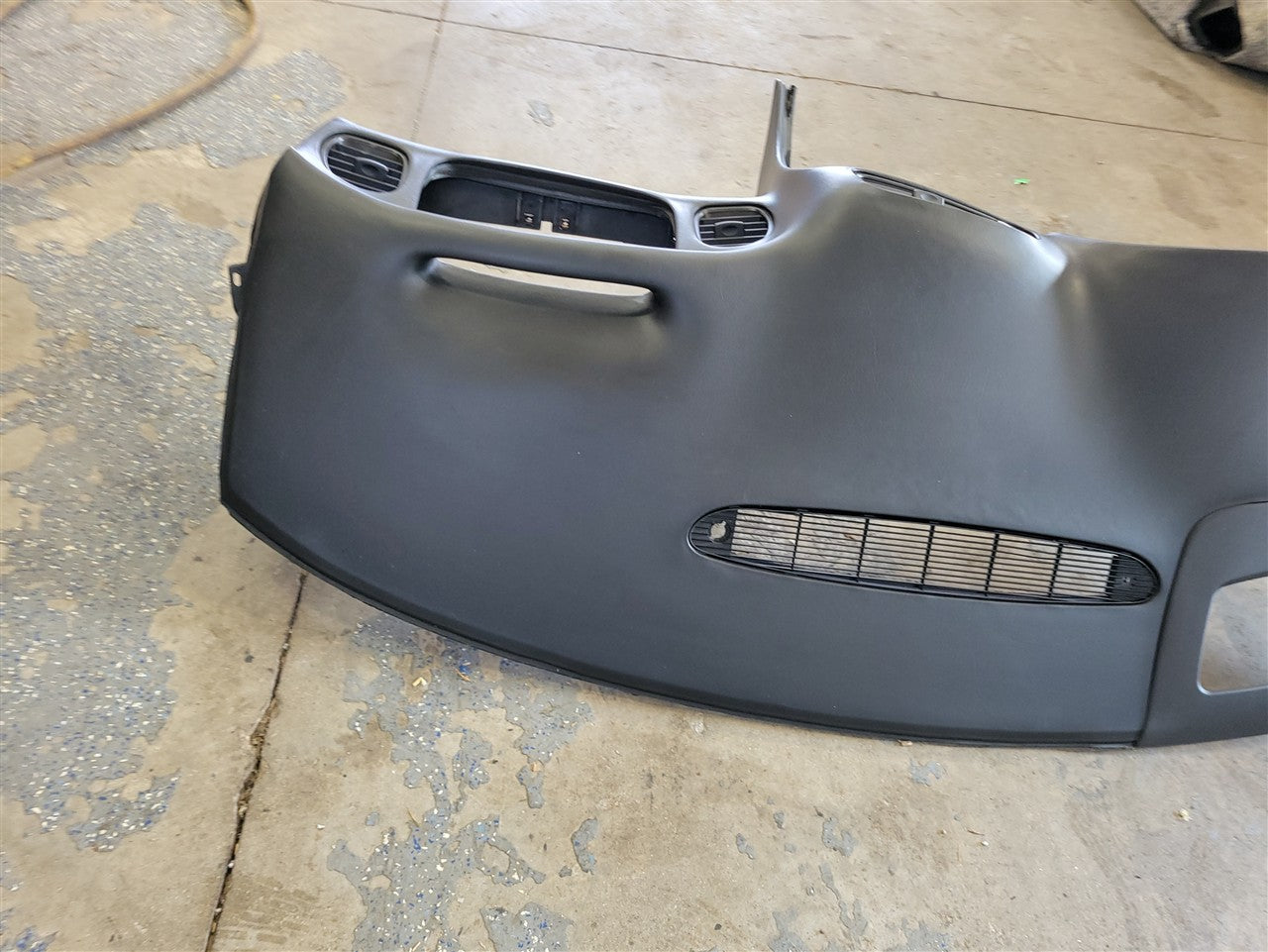 1999 CORVETTE UPPER DASH PANEL PAD BLACK 33889 - image 9