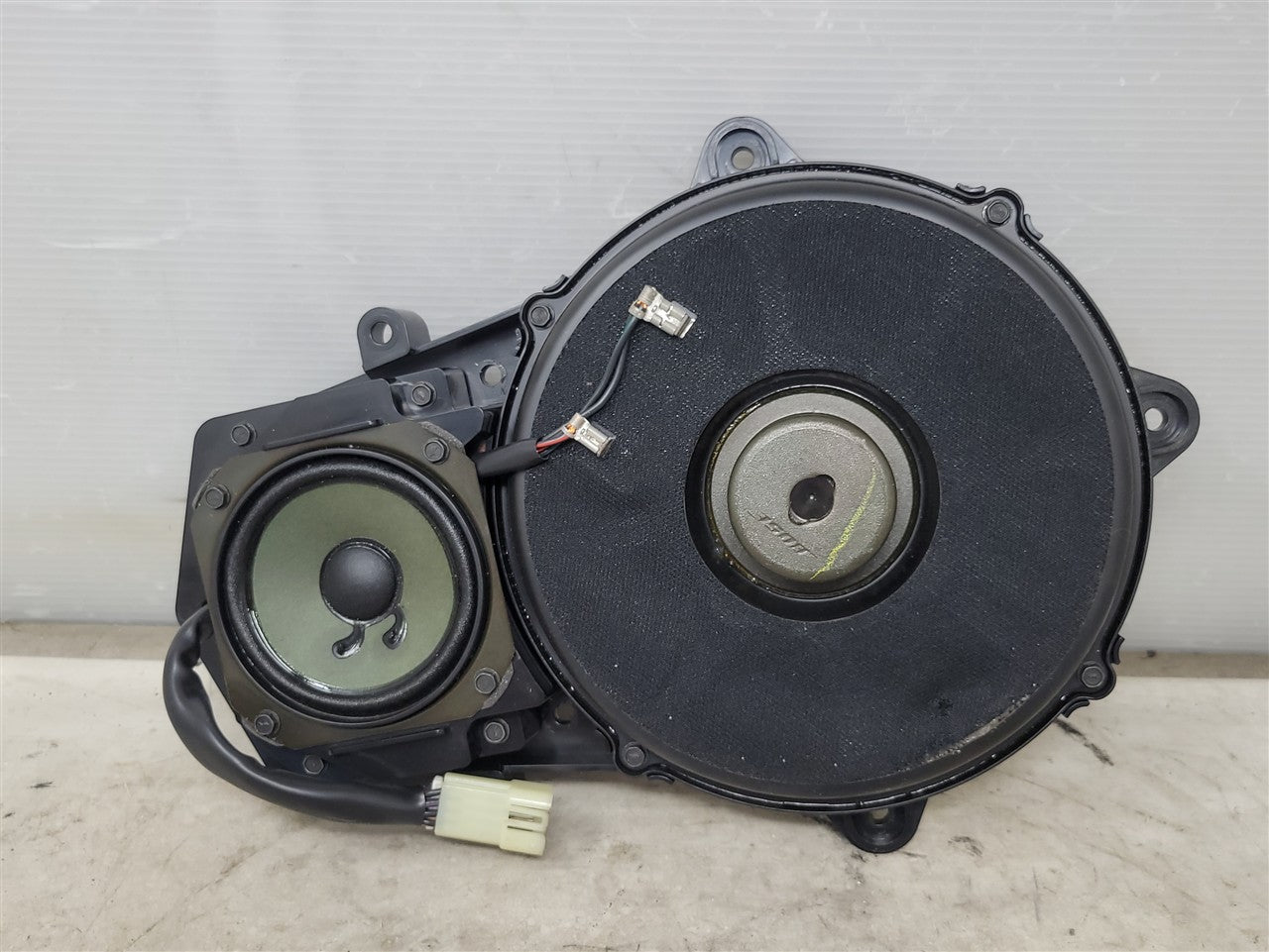 1999 CORVETTE FRONT DOOR BOSE SPEAKER 10290826 33898 - image 1