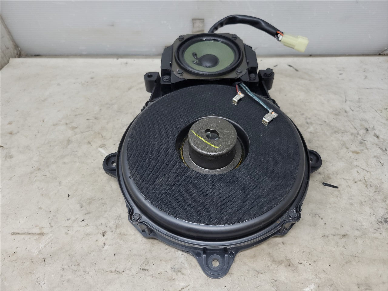 1999 CORVETTE FRONT DOOR BOSE SPEAKER 10290826 33899 - image 3
