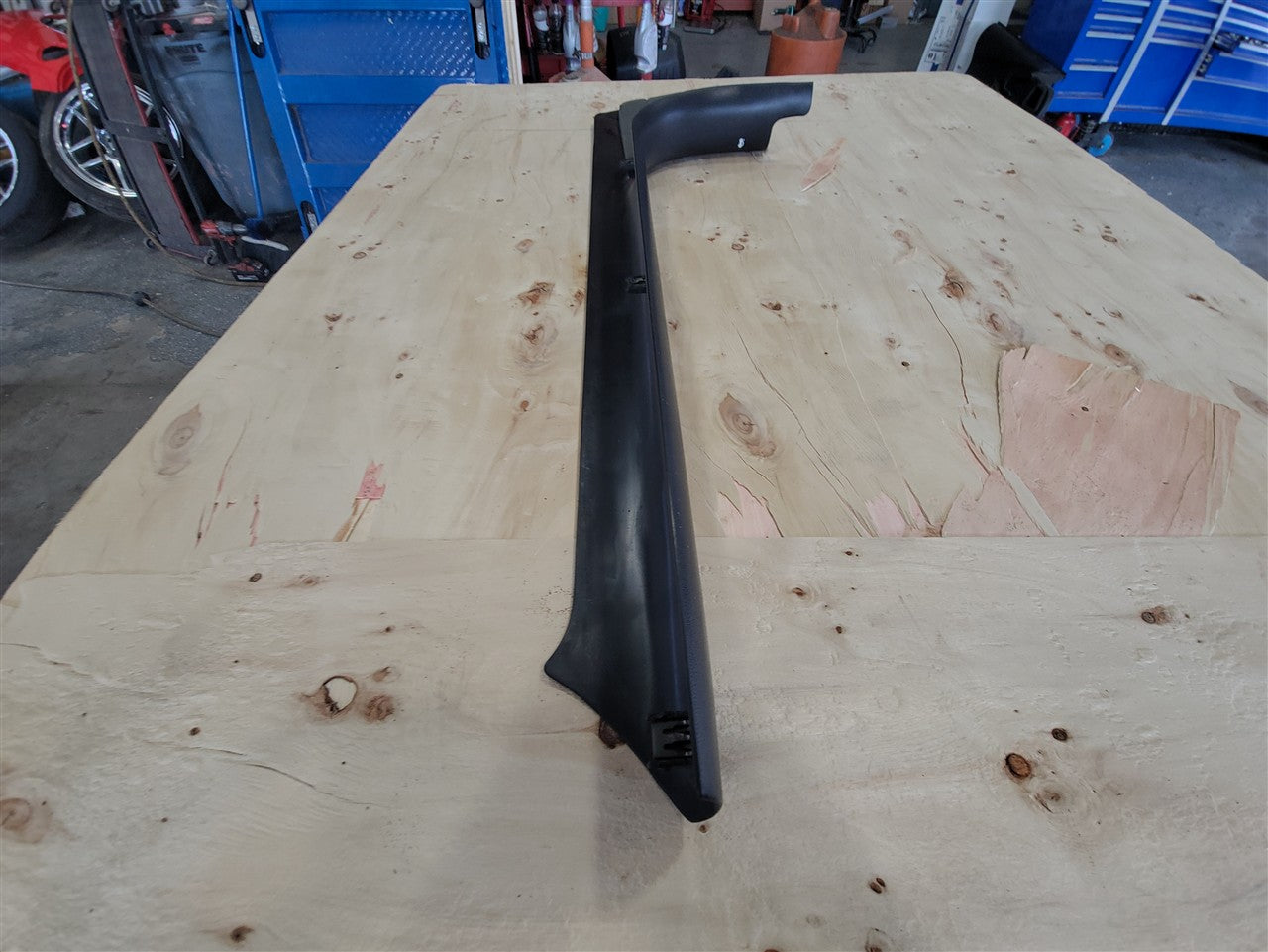 1999 CORVETTE LH DRIVER DOOR SILL TRIM PLATE 33907 - image 8