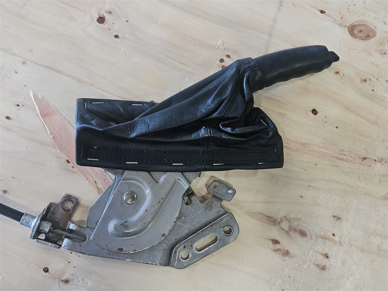 1999 CORVETTE E BRAKE HANDLE & BOOT 33911 - image 5
