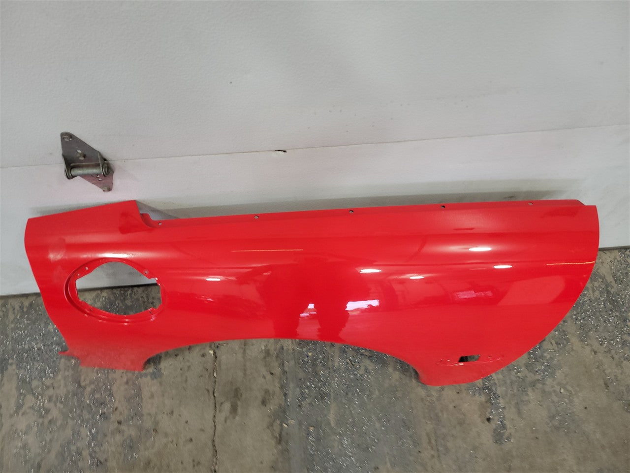 1999 CORVETTE LH QUARTER TORCH RED 70U 000 33913 - image 15