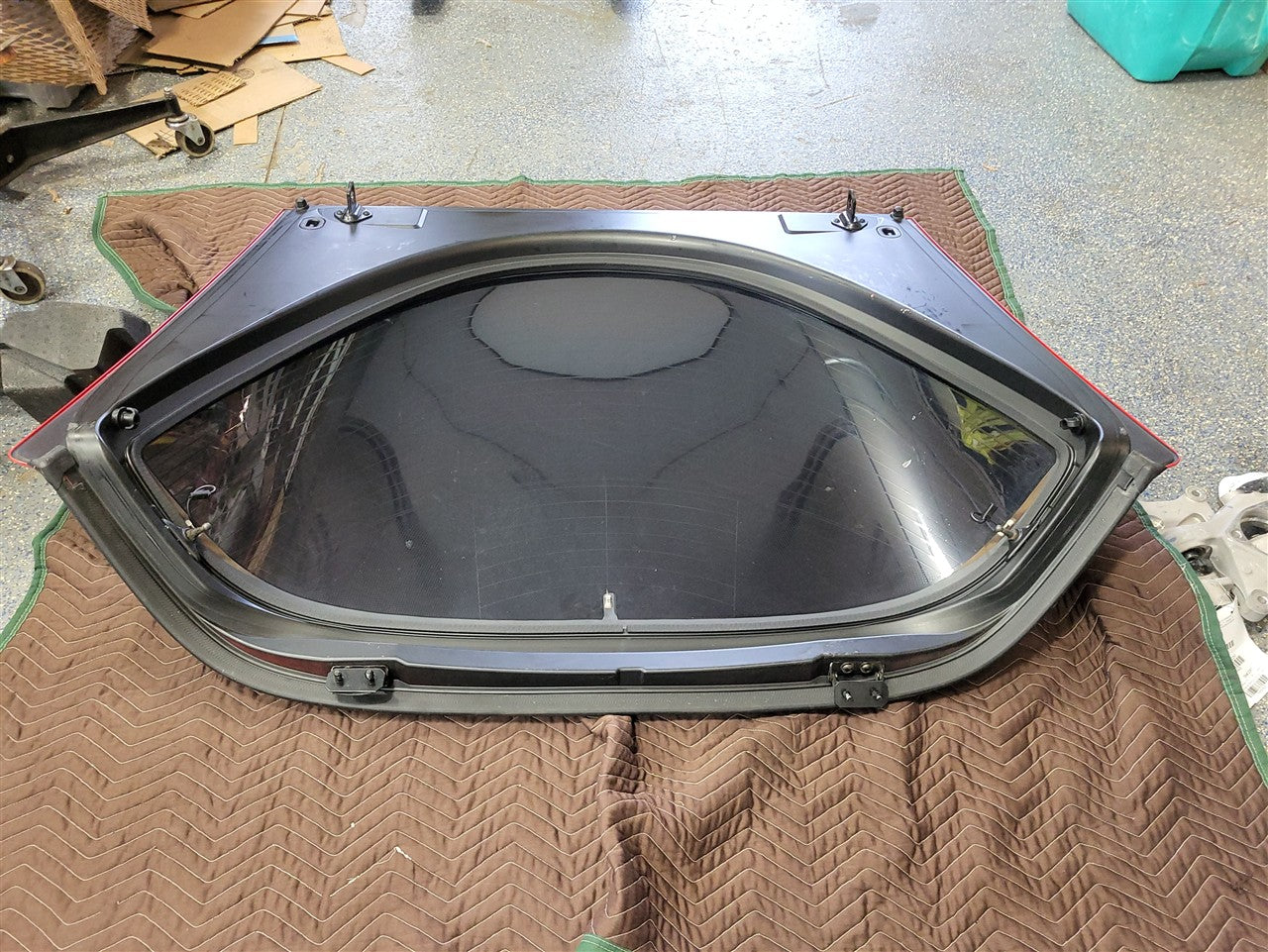 1999 CORVETTE DECKLID W/GLASS TORCH RED 70U 000 33919 - image 14