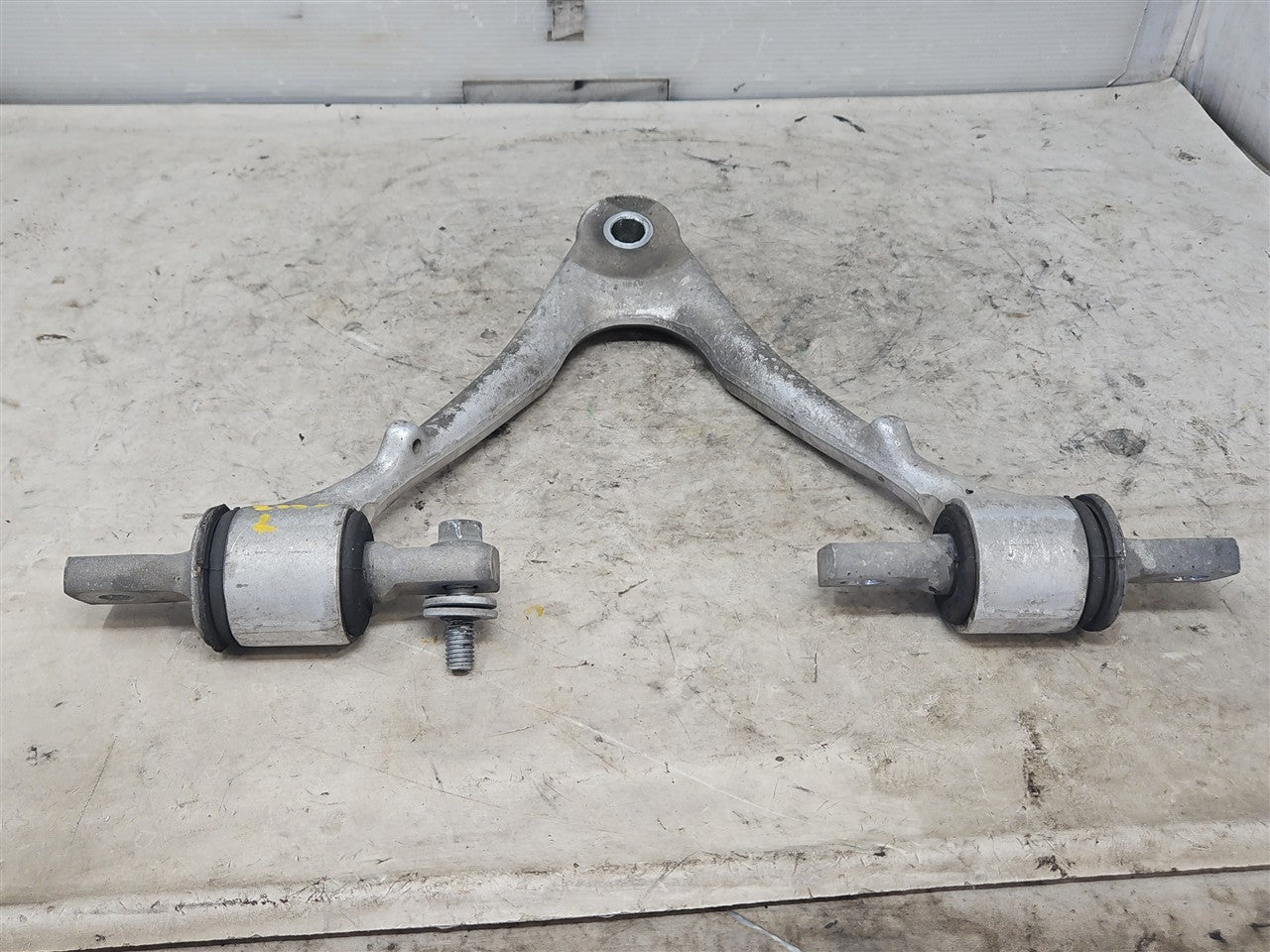 1999 CORVETTE RH FRONT UPPER CONTROL ARM 64K 33920 - image 9