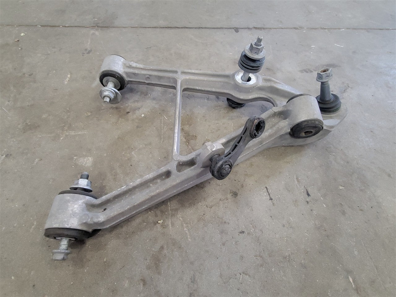 1999 CORVETTE RH REAR LOWER CONTROL ARM 64K 33924 - image 3