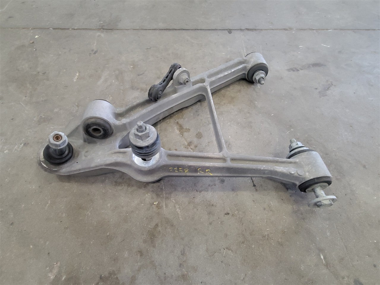 1999 CORVETTE RH REAR LOWER CONTROL ARM 64K 33924 - image 5