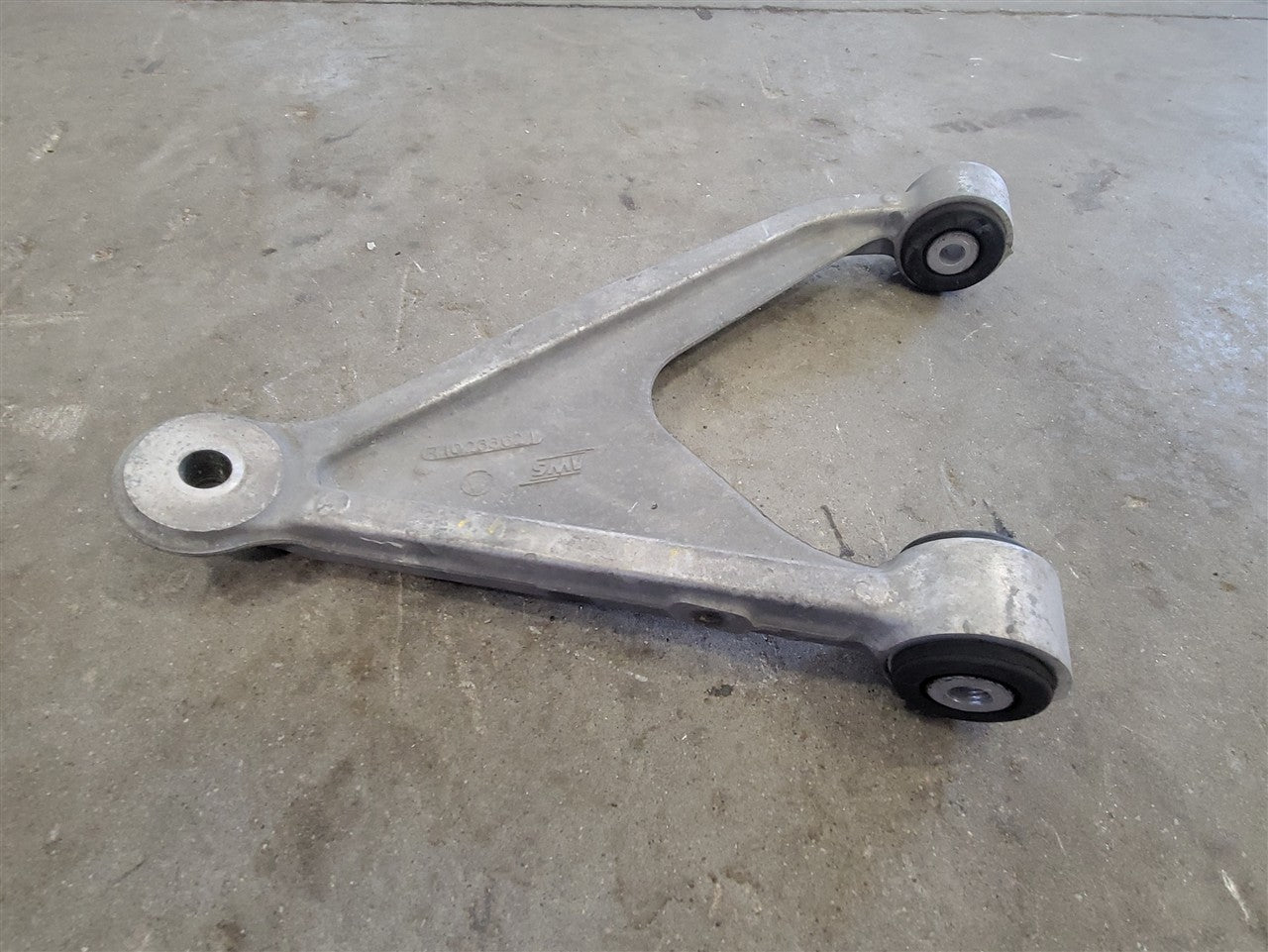 1999 CORVETTE RH REAR UPPER CONTROL ARM 64K 33926 - image 2