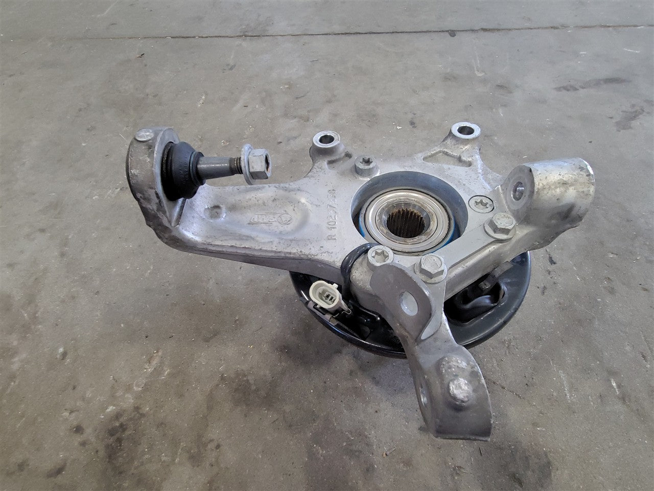 1999 CORVETTE LH DRIVER REAR SPINDLE & HUB 64K 33927 - image 6