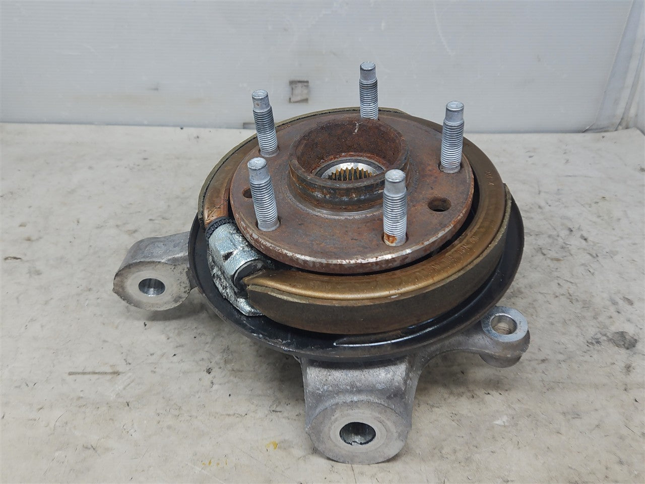 1999 CORVETTE RH PASSENGER REAR SPINDLE & HUB 64K 33928 - image 7