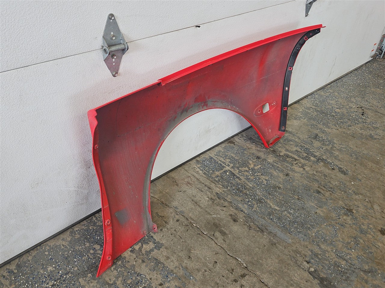1999 CORVETTE RH QUARTER TORCH RED 70U 000 33935 - image 9