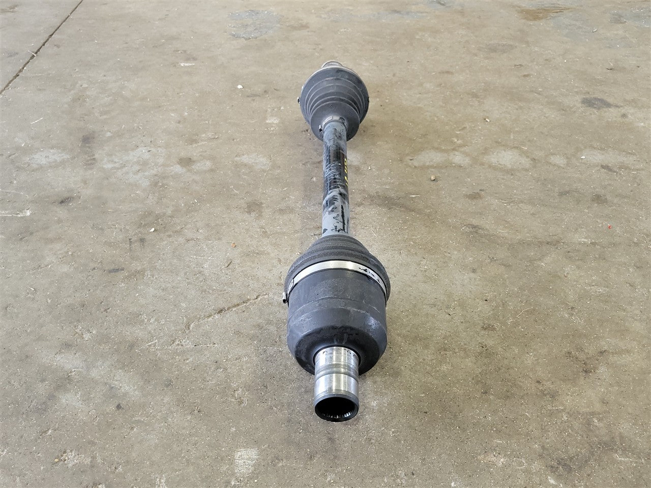 1999 CORVETTE OEM REAR AXLE SHAFT 64K MILES 33943 - image 4