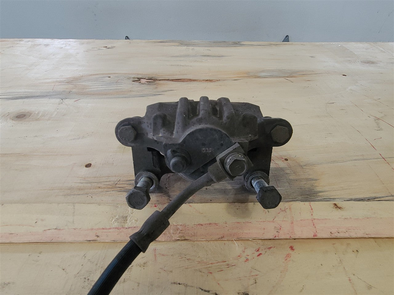 1999 CORVETTE FRONT & REAR PBR CALIPERS W/BRACKETS 33950 - image 1