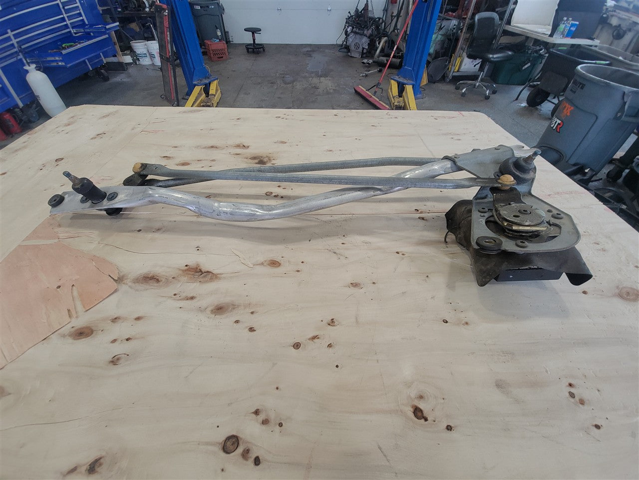 1999 CORVETTE OEM WIPER MOTOR & LINKAGE 68K MI 33959 - image 2