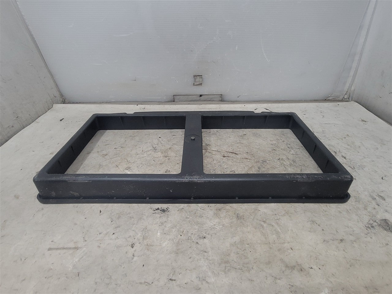 1999 CORVETTE OEM AIR FILTER TRAY BRACKET 25166571 33962 - image 9
