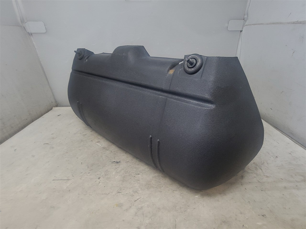 1999 CORVETTE AIR FILTER DUCT COVER 25166558 33963 - image 2