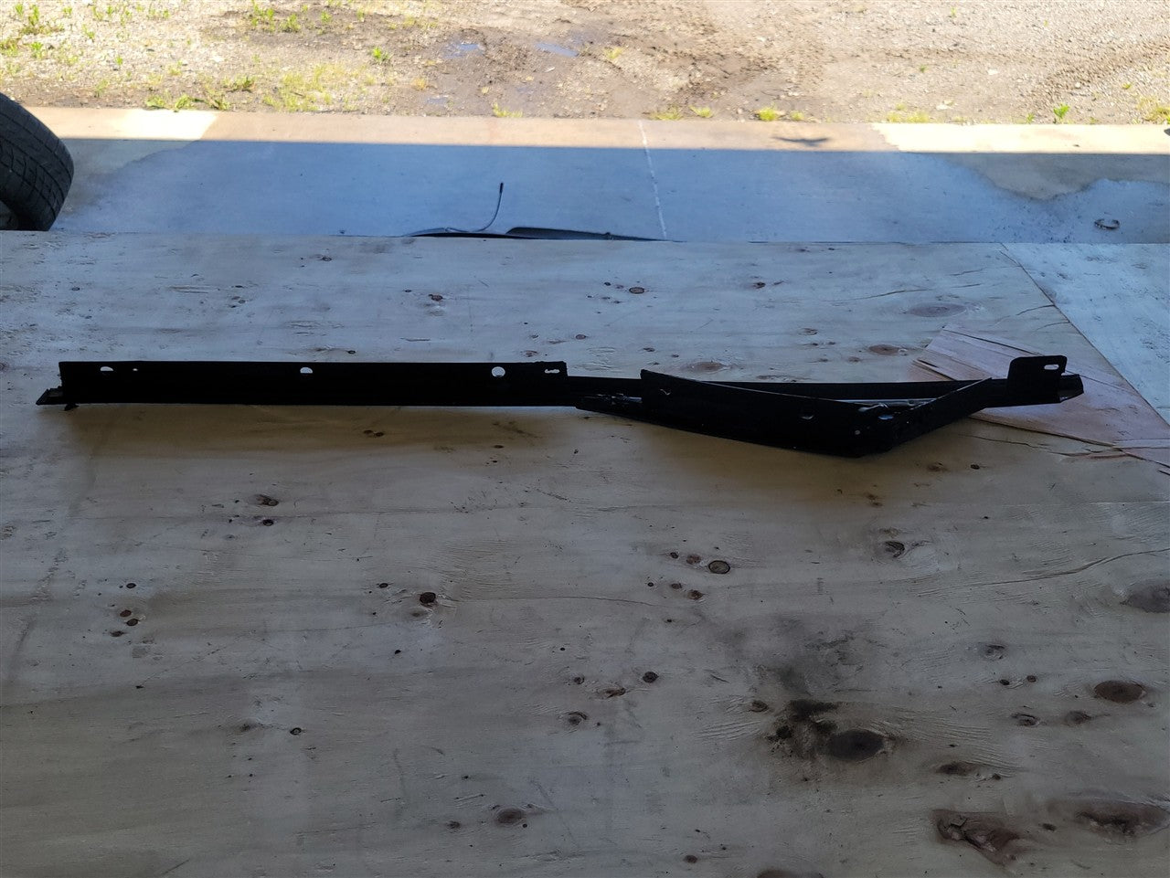 1999 CORVETTE LH EXTERIOR A PILLAR TRIM MOLDING 33974 - image 10