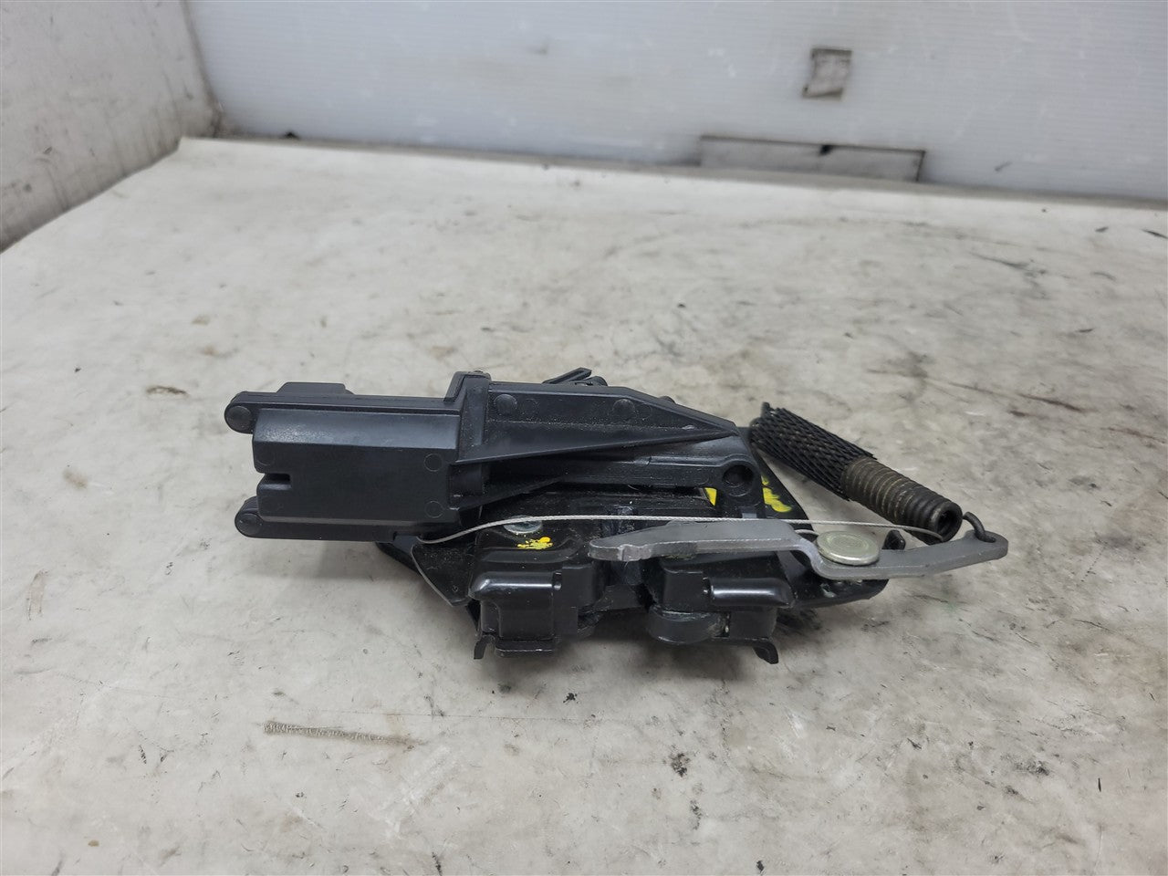 1999 CORVETTE REAR LIFTGATE LATCH LH RH 16638796 33977 - image 3