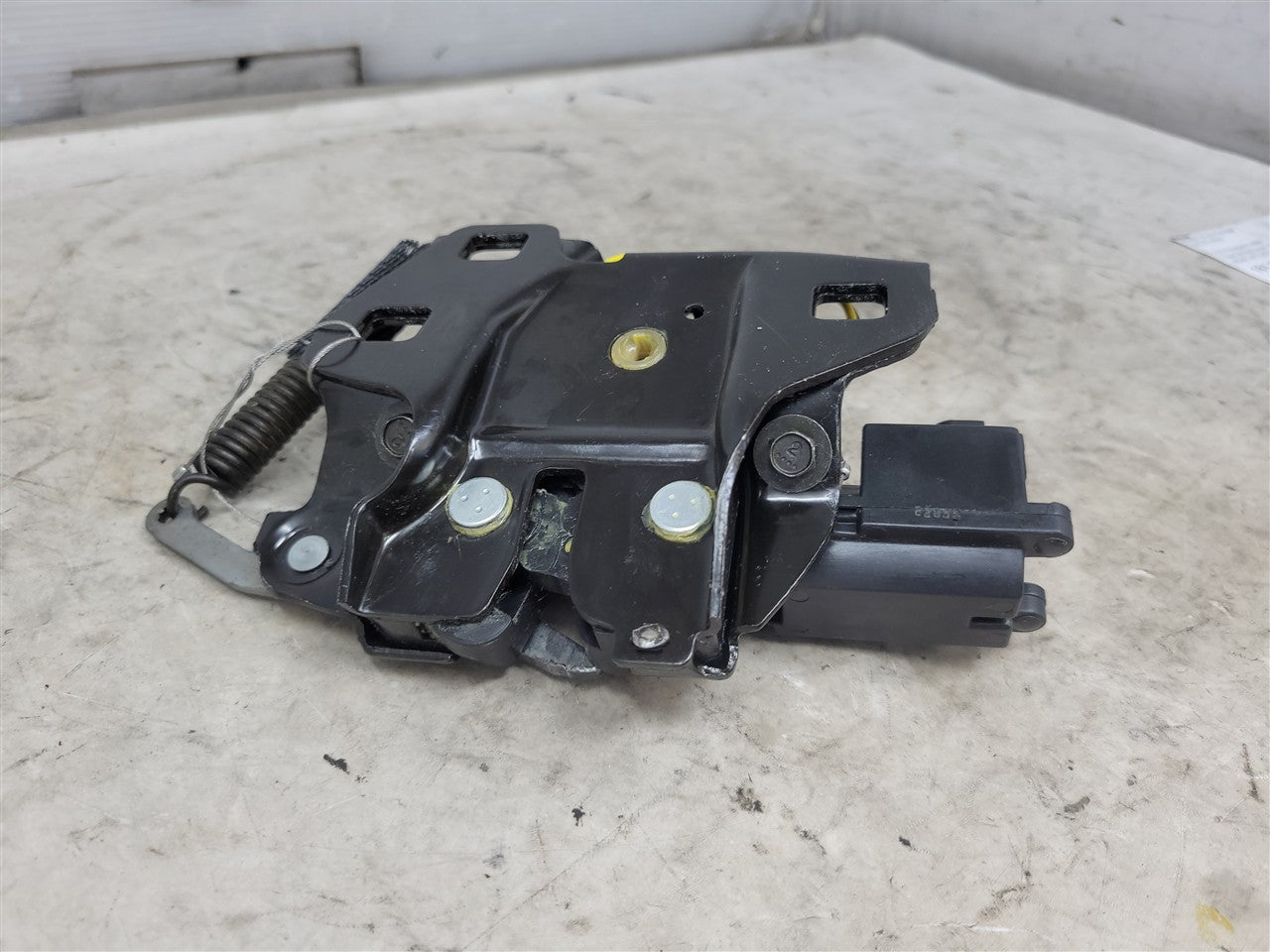 1999 CORVETTE REAR LIFTGATE LATCH LH RH 16638796 33977 - image 8