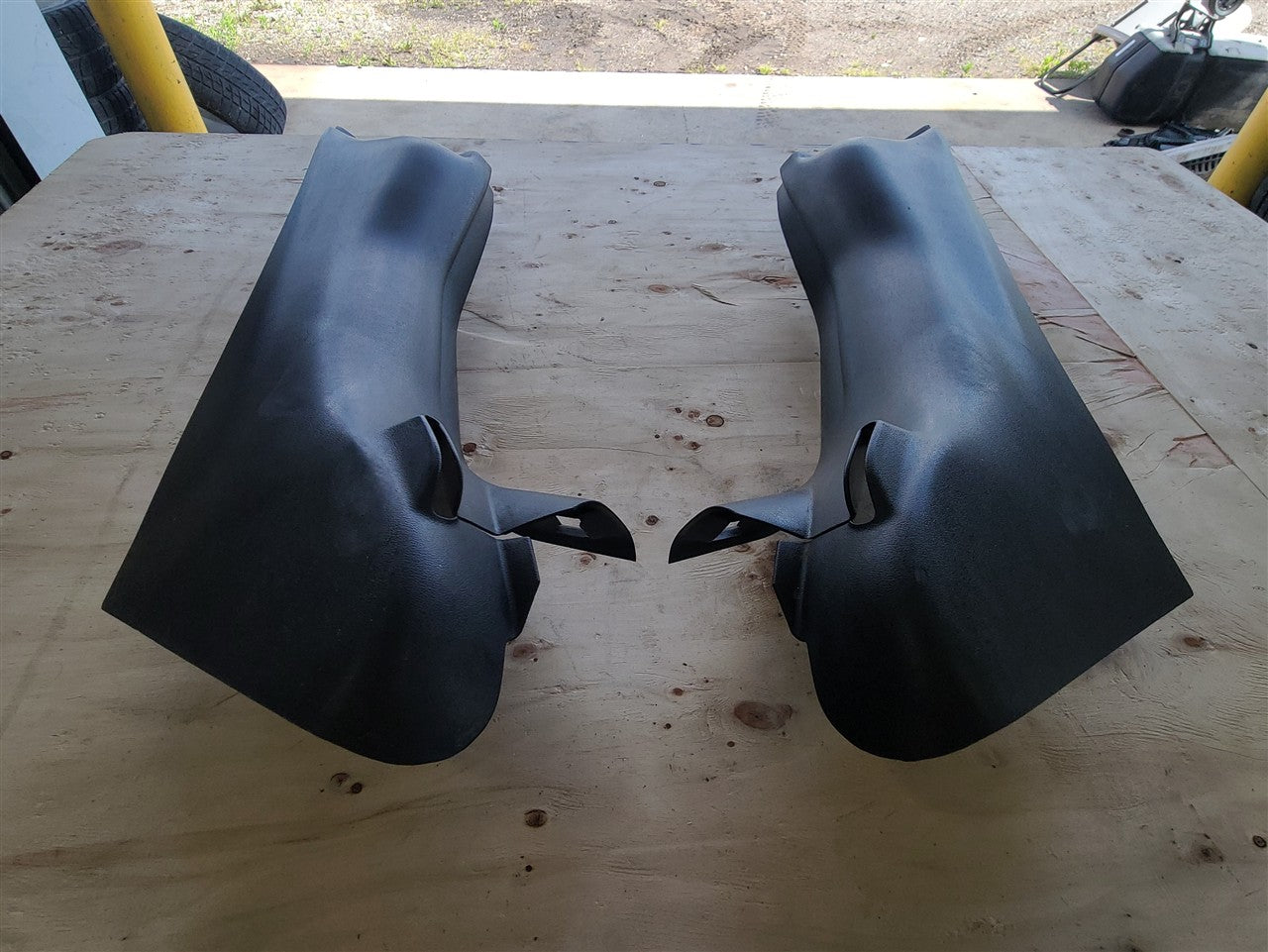 1999 CORVETTE LOWER B PILLAR SEAT BELT TRIM COVERS 33979 - image 2