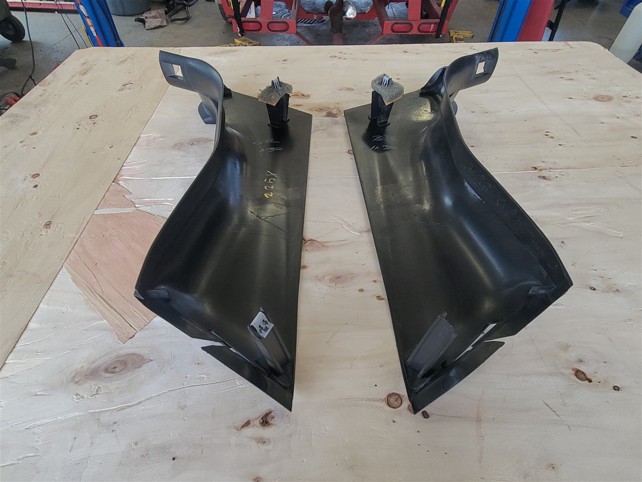 1999 CORVETTE LOWER B PILLAR SEAT BELT TRIM COVERS 33979 - image 12