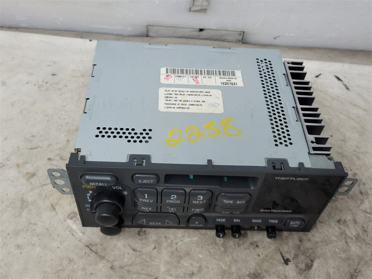 1999 CORVETTE OEM AM FM RADIO 16257631 33983 - image 3