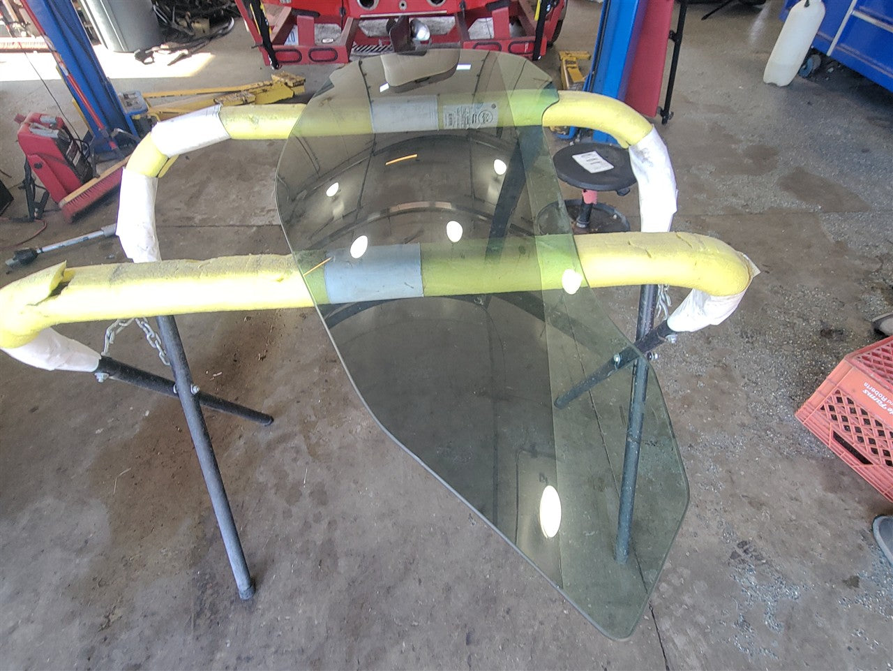 1999 CORVETTE LH DOOR GLASS TINTED 10403189 33989 - image 5