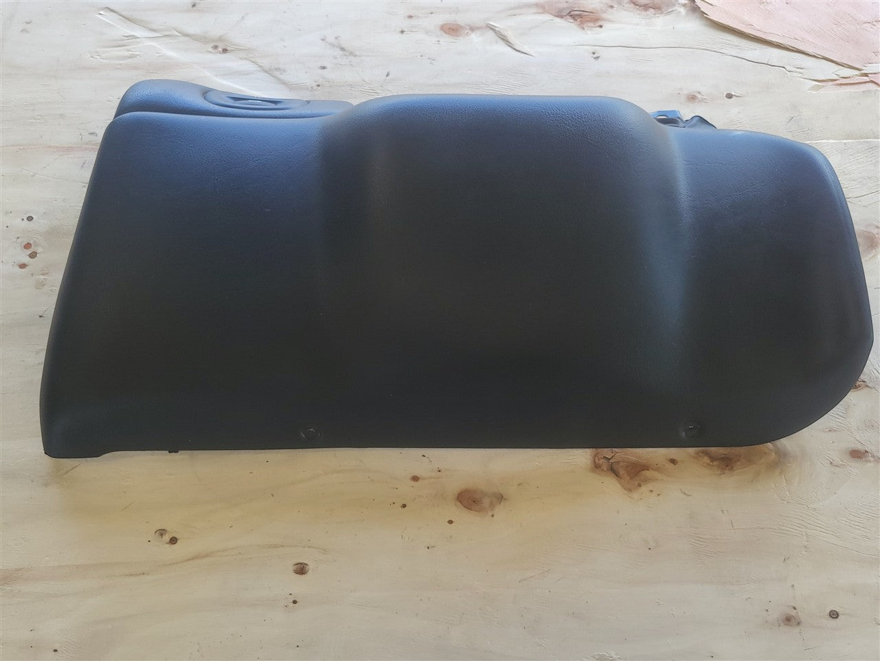 1999 CORVETTE DRIVER LOWER DASH KNEE BOLSTER TRIM 33991 - image 1