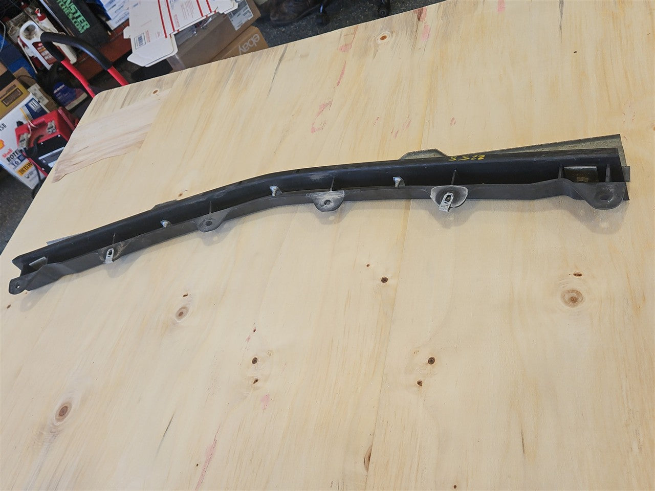 1999 CORVETTE FRONT BUMPER CENTER SUPPORT BRACKET 34000 - image 5