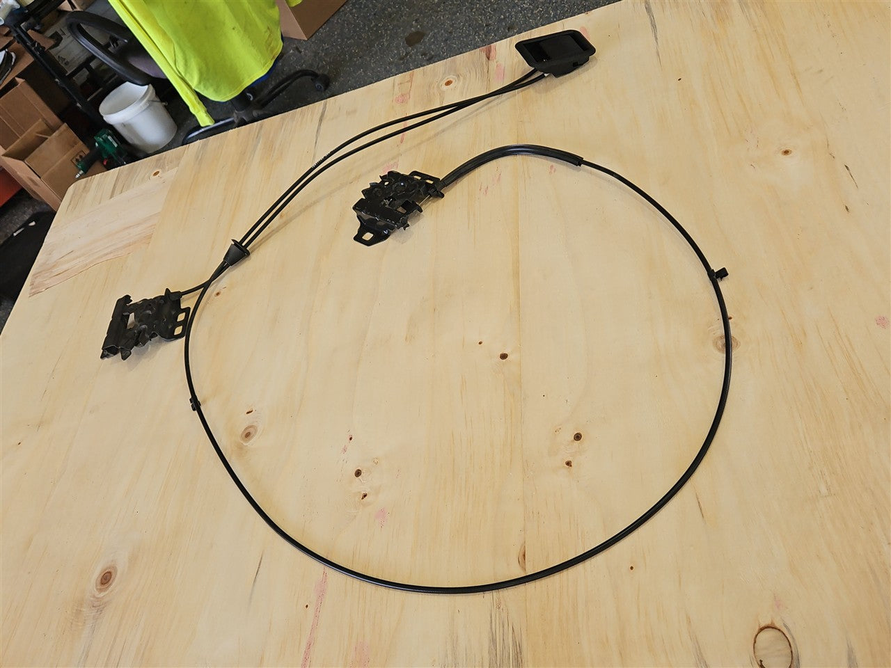1999 CORVETTE HOOD LATCHES & RELEASE CABLE 34001 - image 3