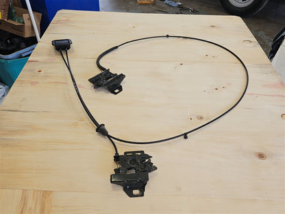 1999 CORVETTE HOOD LATCHES & RELEASE CABLE 34001 - image 4