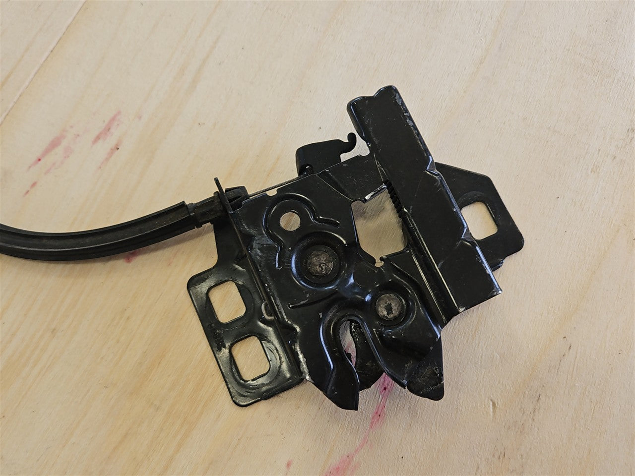 1999 CORVETTE HOOD LATCHES & RELEASE CABLE 34001 - image 6