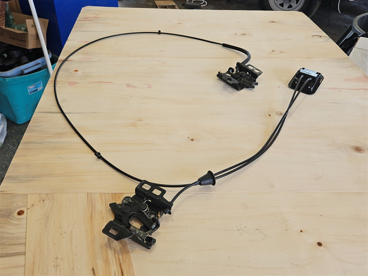 1999 CORVETTE HOOD LATCHES & RELEASE CABLE 34001 - image 10