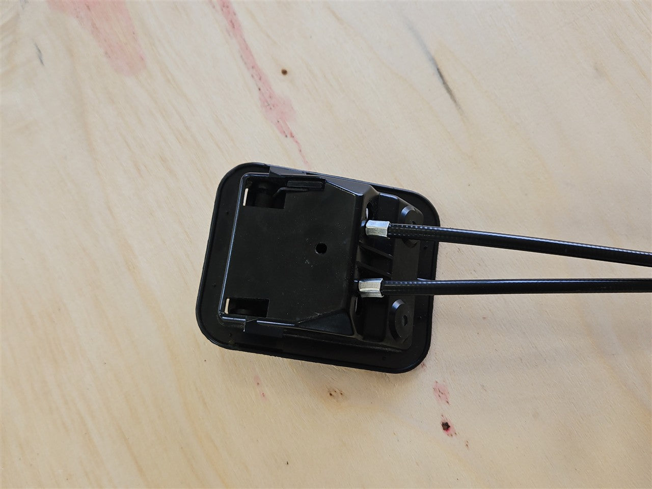 1999 CORVETTE HOOD LATCHES & RELEASE CABLE 34001 - image 12