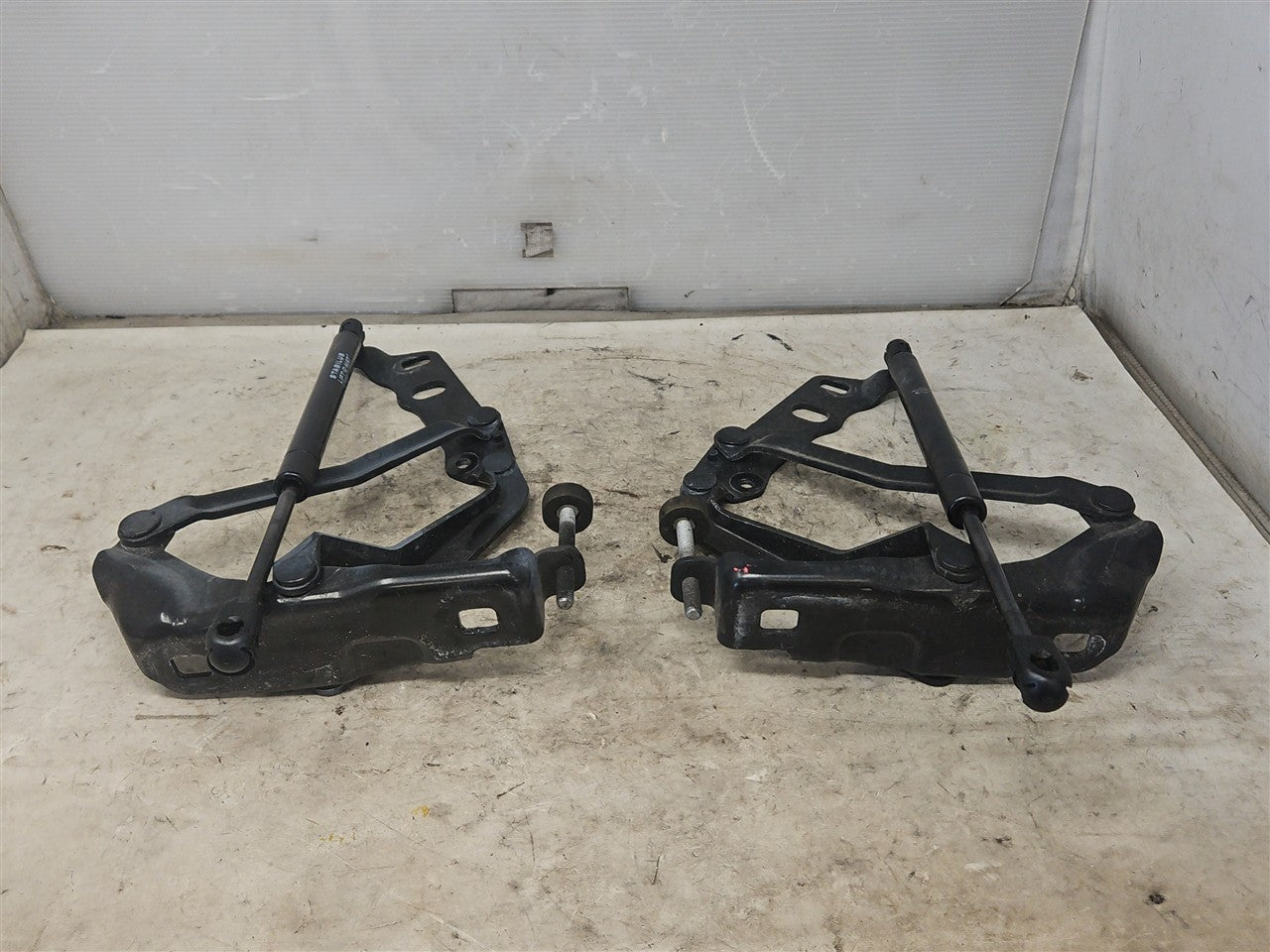 1999 CORVETTE HOOD HINGES PAIR LH RH 34002 - image 8